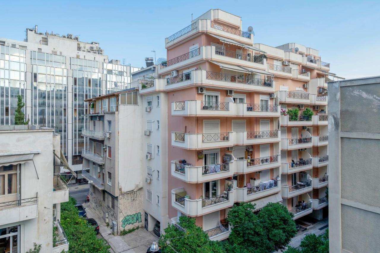 2 Bedroom Renovated Apartment With A View Atena Exterior foto